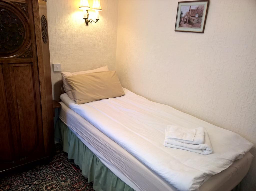 Silvercraigs Hotel Douglas Екстериор снимка