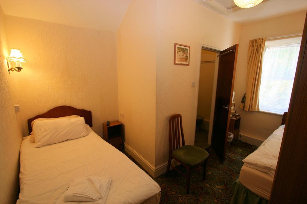 Silvercraigs Hotel Douglas Екстериор снимка